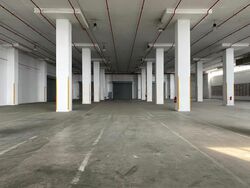 West Coast Gardens (D5), Warehouse #470474451